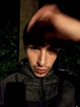 Snapshot of Dennis_2024 chatting on 10-18-25, 01:08 Dennis 2024 online show from 10-18-25, 01:08