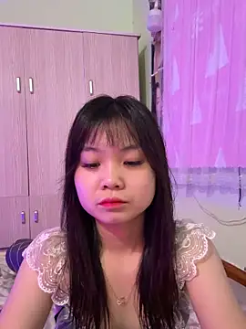 Maeve2k5 online show from 10-15-25, 06:46