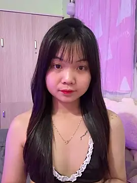 Maeve2k5 online show from 10-27-25, 11:03