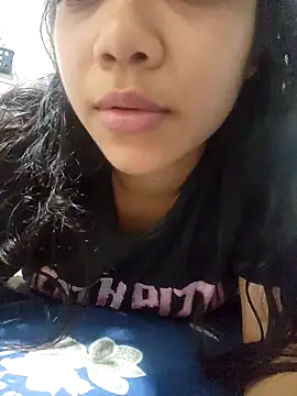 Snapshot of ariannazinha chatting on 11-05-25, 12:21 ariannazinha online show from 11-05-25, 12:21