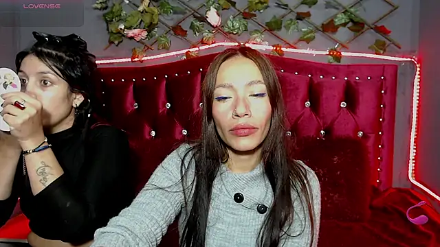 Snapshot of Melani_cute02 chatting on 01-17-25, 03:23 Melani cute02 online show from 01-17-25, 03:23