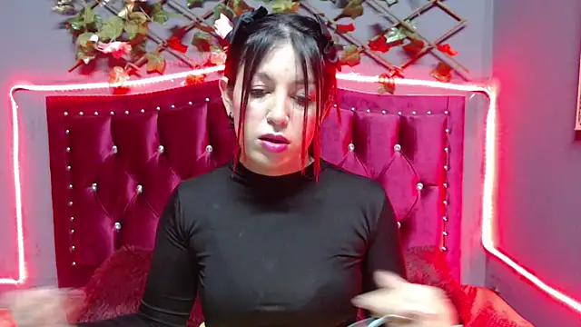 Snapshot of Melani_cute02 chatting on 01-22-25, 05:05 Melani cute02 online show from 01-22-25, 05:05