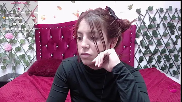 Snapshot of Melani_cute02 chatting on 03-15-25, 03:51 Melani cute02 online show from 03-15-25, 03:51