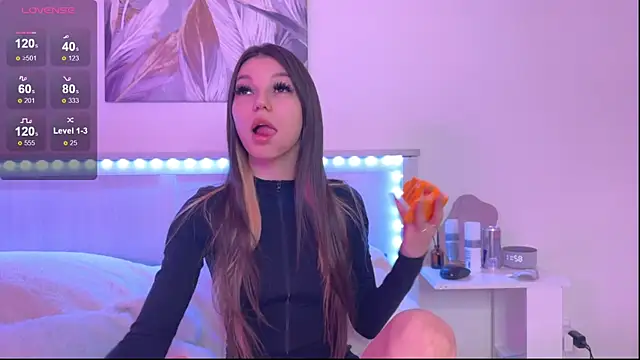 Snapshot of Veronica_leal chatting on 10-20-25, 08:59 Veronica leal online show from 10-20-25, 08:59