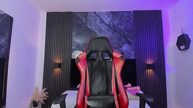 Sweet devill  online show from 12-31-24, 04:06