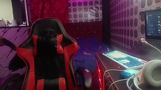 AdelinaMiran90 online show from 03-05-26, 04:41