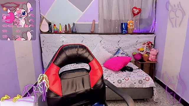 Snapshot of Lina10 chatting on 10-07-25, 10:51 Lina10 online show from 10-07-25, 10:51