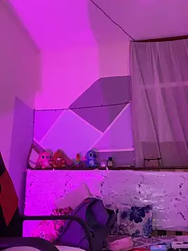 Snapshot of Lina10 chatting on 11-19-25, 09:48 Lina10 online show from 11-19-25, 09:48