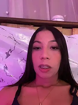 Snapshot of Lina10 chatting on 11-21-25, 11:58 Lina10 online show from 11-21-25, 11:58