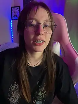 Snapshot of _nobara__ chatting on 12-22-24, 10:06 nobara online show from 12-22-24, 10:06