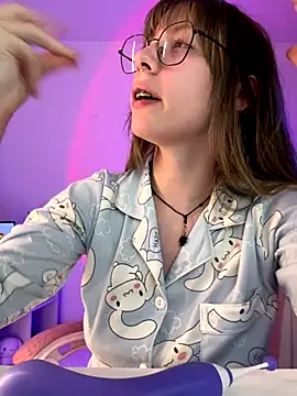 Snapshot of _nobara__ chatting on 10-23-25, 02:44 nobara online show from 10-23-25, 02:44