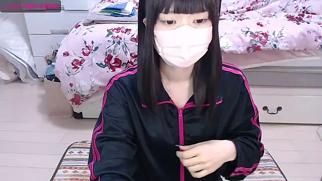 Snapshot of AMI___oO chatting on 03-08-25, 10:56 AMI oO online show from 03-08-25, 10:56