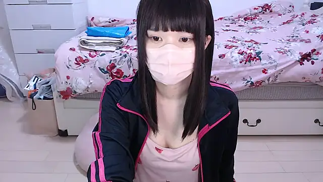 Snapshot of AMI___oO chatting on 10-03-25, 11:13 AMI oO online show from 10-03-25, 11:13