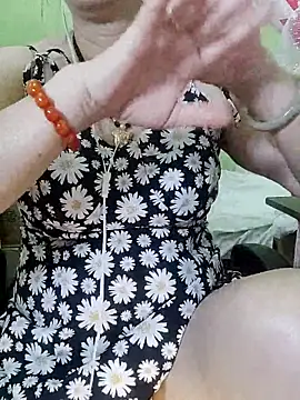 Snapshot of Hangem111 chatting on 03-20-26, 06:40 Hangem111 online show from 03-20-26, 06:40