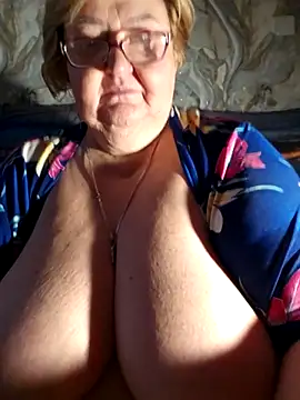 Snapshot of Awn290668 chatting on 11-04-25, 05:28 Awn290668 online show from 11-04-25, 05:28