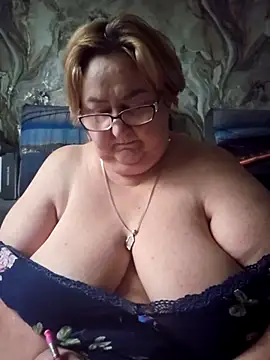 Snapshot of Awn290668 chatting on 11-27-25, 07:43 Awn290668 online show from 11-27-25, 07:43