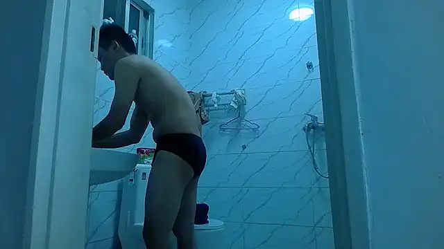 Snapshot of kisstoyousoon2024 chatting on 03-19-25, 10:42 kisstoyousoon2024 online show from 03-19-25, 10:42