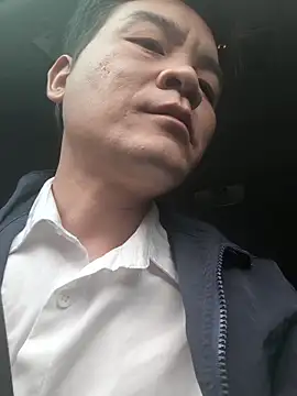 kisstoyousoon2024 online show from 12-17-25, 05:46