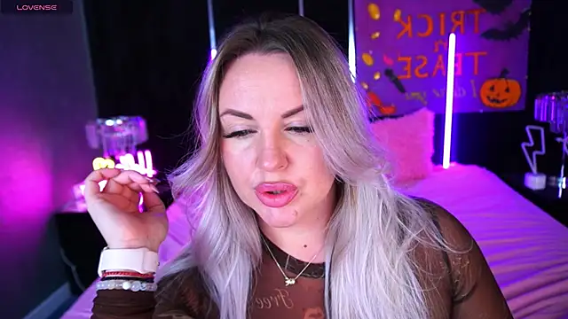 KiraCandyS online show from 11-03-25, 10:32