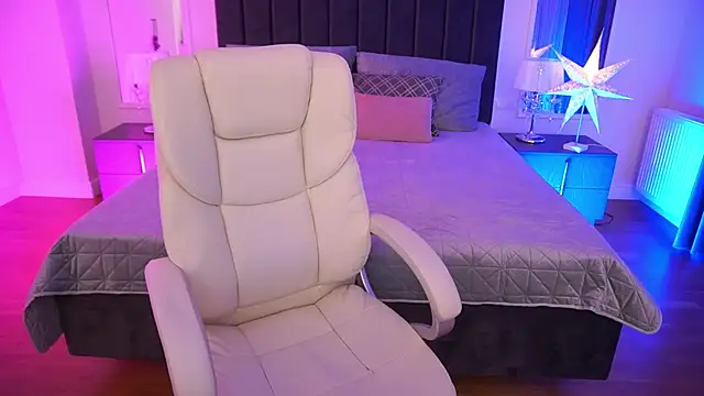 KiraCandyS online show from 12-13-25, 07:53