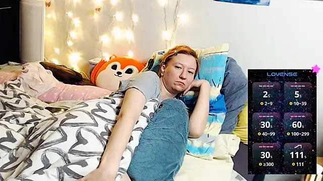 Snapshot of licentia__poetica chatting on 01-27-25, 05:03 licentia poetica online show from 01-27-25, 05:03