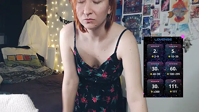 Snapshot of licentia__poetica chatting on 02-08-25, 04:47 licentia poetica online show from 02-08-25, 04:47