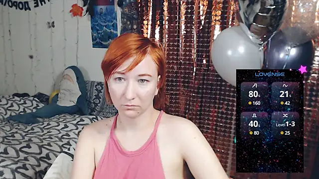 Snapshot of licentia__poetica chatting on 02-17-25, 02:53 licentia poetica online show from 02-17-25, 02:53