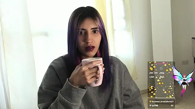 Snapshot of linnie_ chatting on 12-12-24, 11:29 linnie  online show from 12-12-24, 11:29