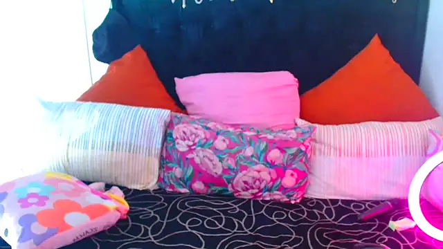 SAVAGExBOO online show from 11-10-25, 04:06