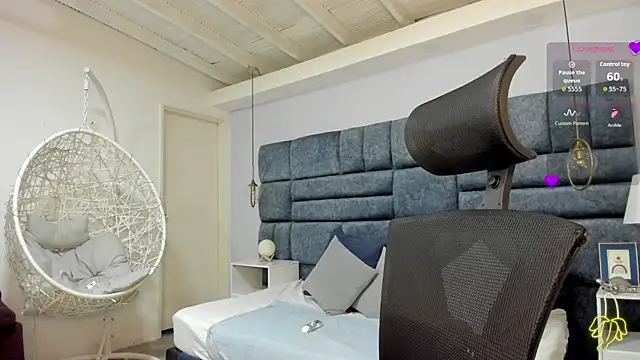 sofia samuels online show from 11-20-25, 03:50