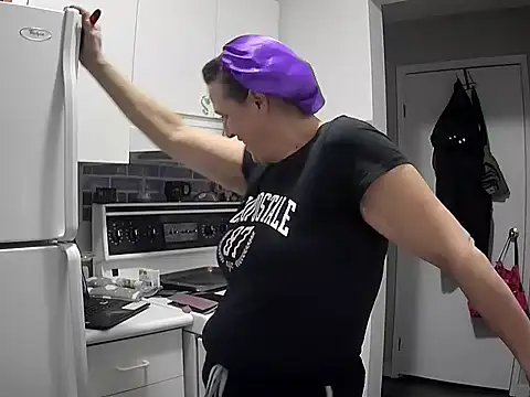 Edgeofinsanity online show from 02-13-25, 07:31