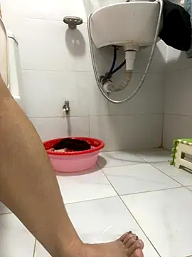 Snapshot of -SingleMom- chatting on 10-17-25, 02:04 -SingleMom- online show from 10-17-25, 02:04