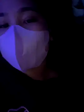 Snapshot of -SingleMom- chatting on 10-22-25, 03:23 -SingleMom- online show from 10-22-25, 03:23