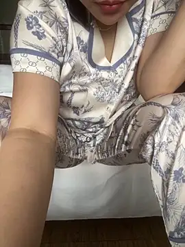 Snapshot of -SingleMom- chatting on 11-09-25, 12:53 -SingleMom- online show from 11-09-25, 12:53