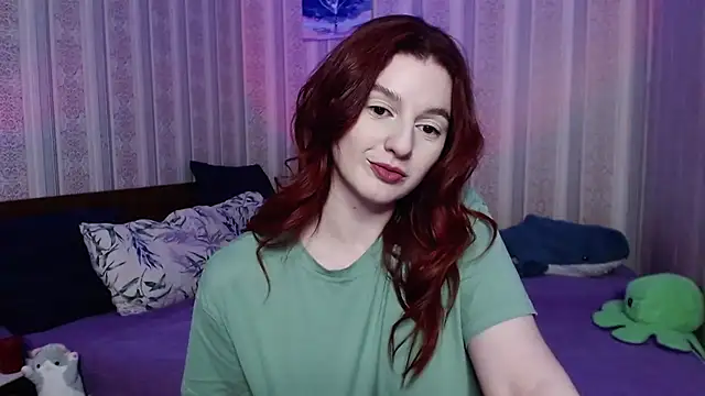 Snapshot of JulthHell chatting on 12-04-25, 01:48 JulthHell online show from 12-04-25, 01:48