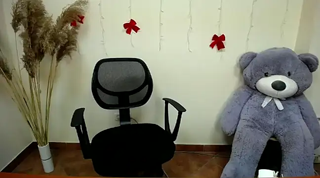 Snapshot of _Annabelle_Lee chatting on 12-27-24, 10:34 Annabelle Lee online show from 12-27-24, 10:34