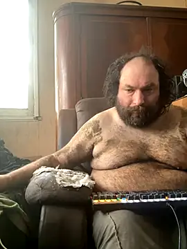 Snapshot of hairyhulk chatting on 10-16-25, 03:02 hairyhulk online show from 10-16-25, 03:02