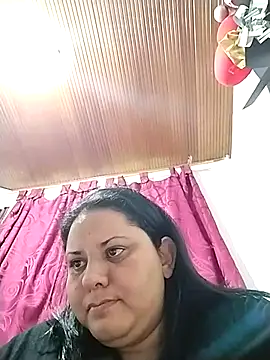 Snapshot of tetasgrandes_karol chatting on 12-03-24, 05:42 tetasgrandes karol online show from 12-03-24, 05:42