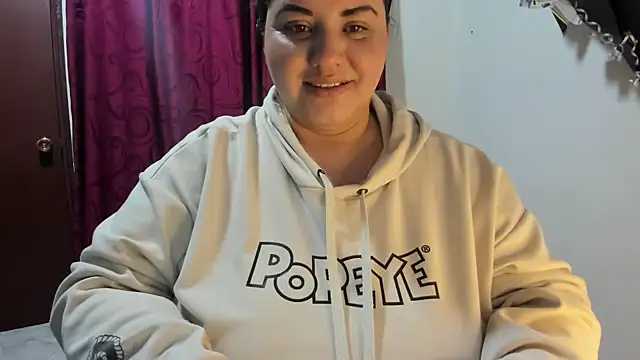 Snapshot of tetasgrandes_karol chatting on 01-05-25, 03:13 tetasgrandes karol online show from 01-05-25, 03:13