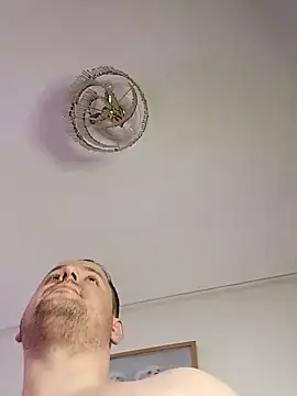 lobito1997 online show from 03-22-25, 01:54