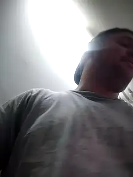 lobito1997 online show from 11-14-25, 03:27