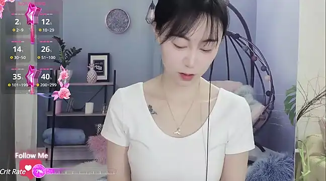 Lisa-s online show from 02-12-25, 03:07