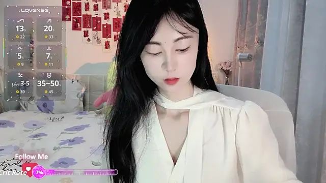 Lisa-s online show from 12-23-25, 03:26