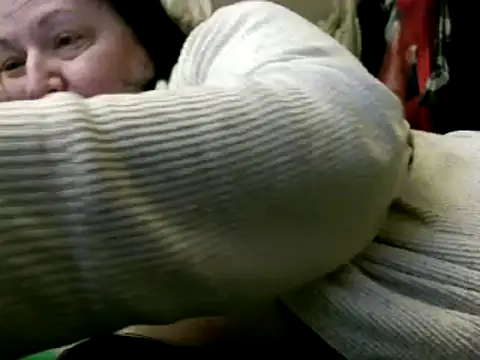 Snapshot of WHITEDAROSE chatting on 12-04-24, 10:30 WHITEDAROSE online show from 12-04-24, 10:30