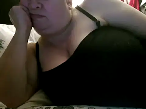 Snapshot of WHITEDAROSE chatting on 03-05-25, 04:02 WHITEDAROSE online show from 03-05-25, 04:02