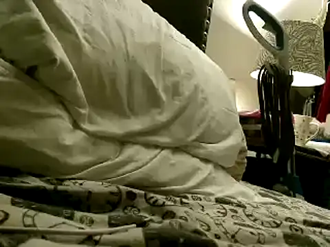 Snapshot of WHITEDAROSE chatting on 03-12-25, 01:47 WHITEDAROSE online show from 03-12-25, 01:47