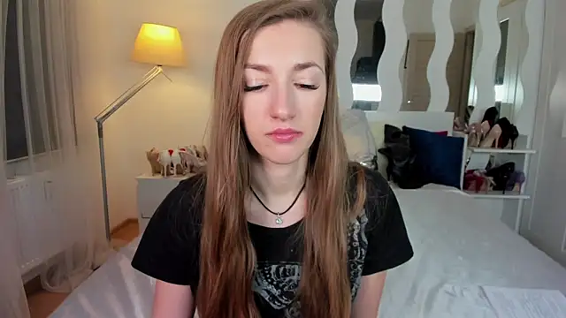 KateRedgar online show from 01-29-25, 05:35