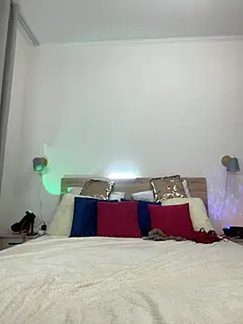 Snapshot of KateRedgar chatting on 10-30-25, 02:18 KateRedgar online show from 10-30-25, 02:18