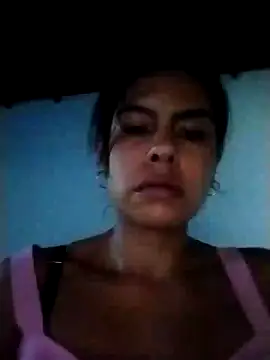 Snapshot of Alanagracia chatting on 01-06-25, 10:37 Alanagracia online show from 01-06-25, 10:37