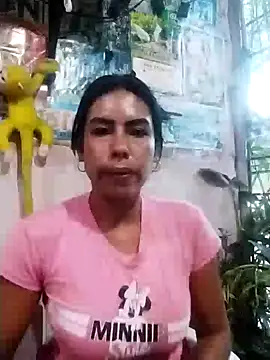 Snapshot of Alanagracia chatting on 01-08-25, 10:37 Alanagracia online show from 01-08-25, 10:37